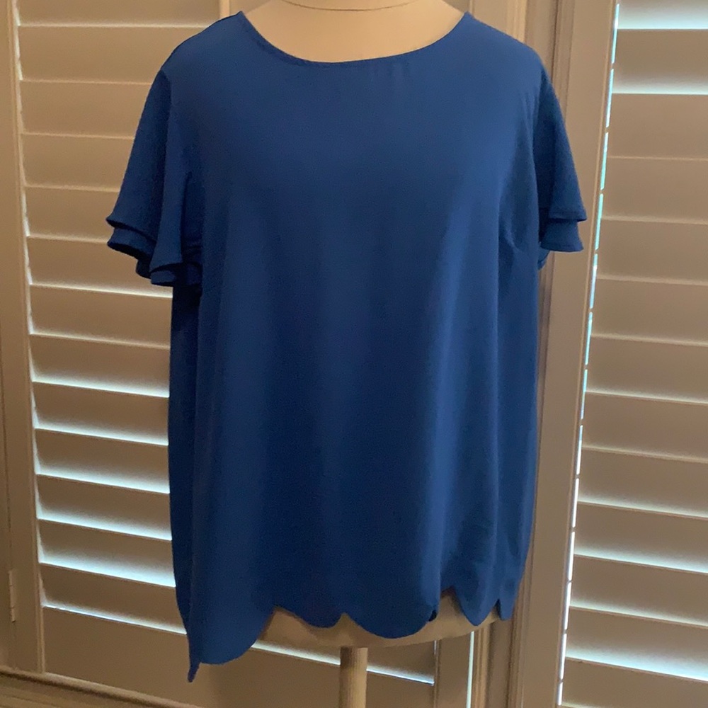 Blue scalloped blouse women’s XL